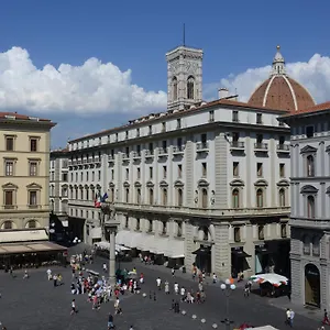 ***** Hotell Rocco Savoy Italien